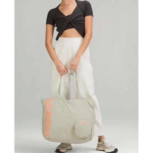 Lululemon Packable Large Tote 30L Raw Linen Beige OS - Picture 13 of 16